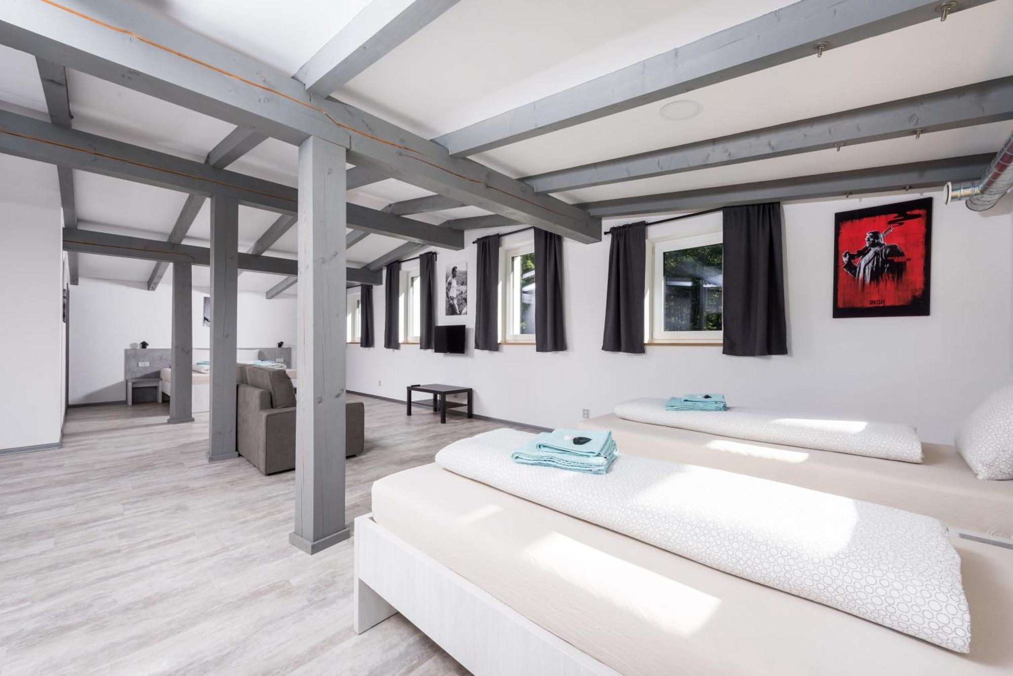 Pivovar A Penzion Agent Olesnice v Orlickych horach Zimmer foto
